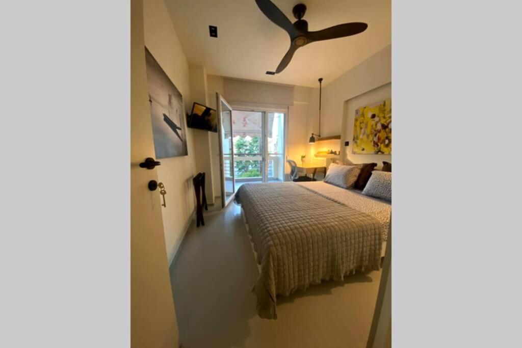 Vyron 1 Elegance Apartment เนอา มิคานิโอนา ภายนอก รูปภาพ